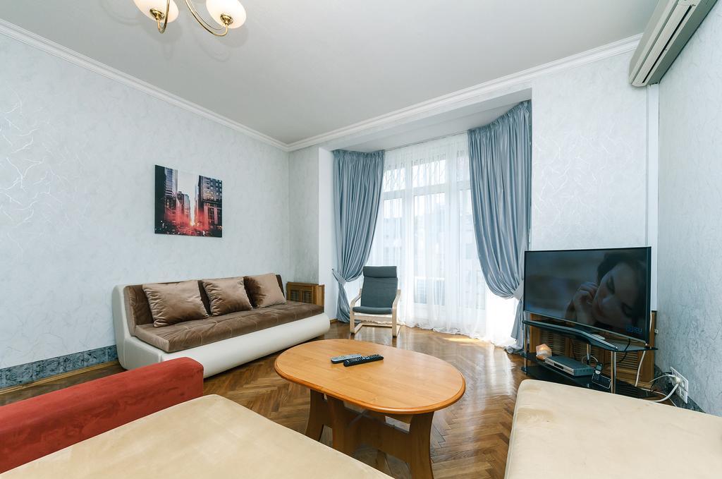 Apartment Arena City Kiev Exterior foto